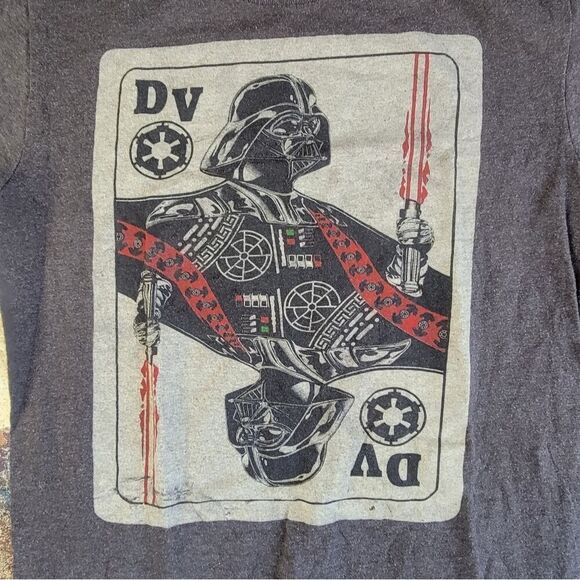 Star Wars T-Shirt DV Playing Card Darth Vader Small Mens Gray Shirt Fifth Sun - Picture 8 of 15